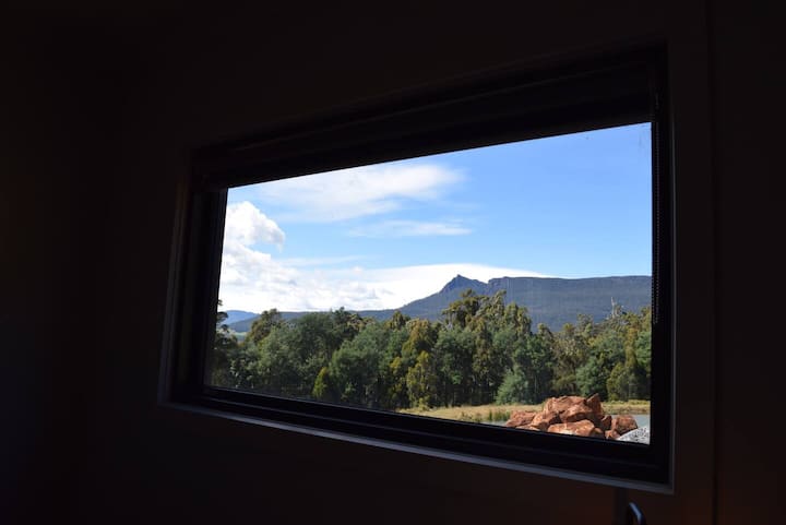 Amka kwenye machweo ya kushangaza juu ya Kilele cha Mama Cummings.