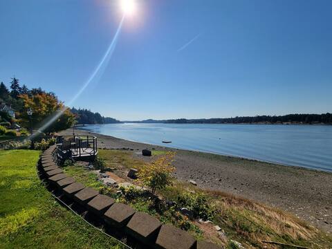Private beach luxury home sleeps 12, Shelton, WA