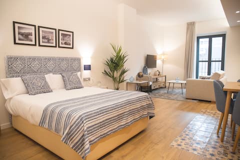 Top Airbnb: Family Studio apartment in historic city center in Alfalfa