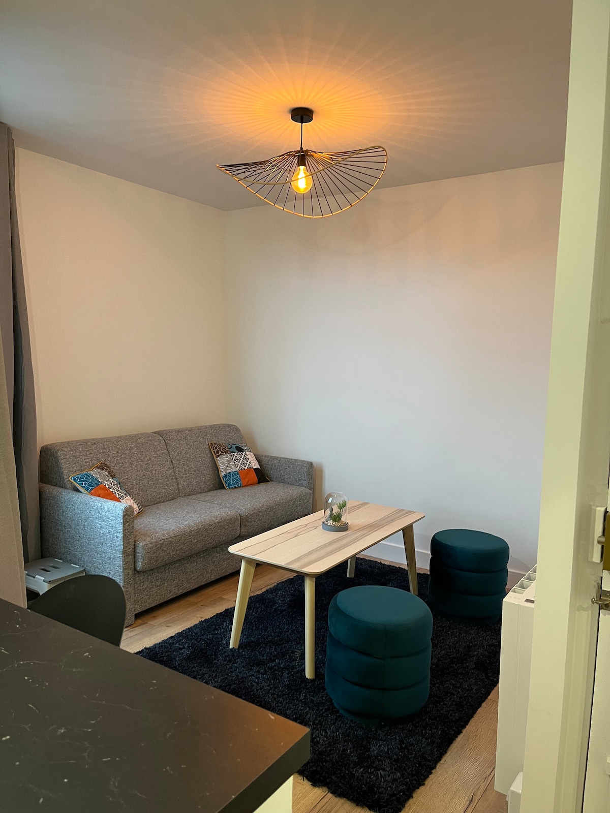 Airbnb performant: Sablons metro station near Arc de Triomphe and Eiffel Tower à Neuilly Sur Seine