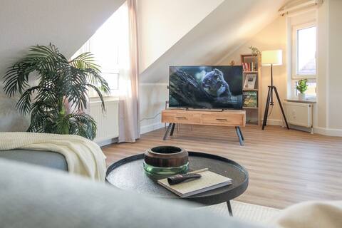 nJoy! Design &Central - Balcony - Coffee - Netflix