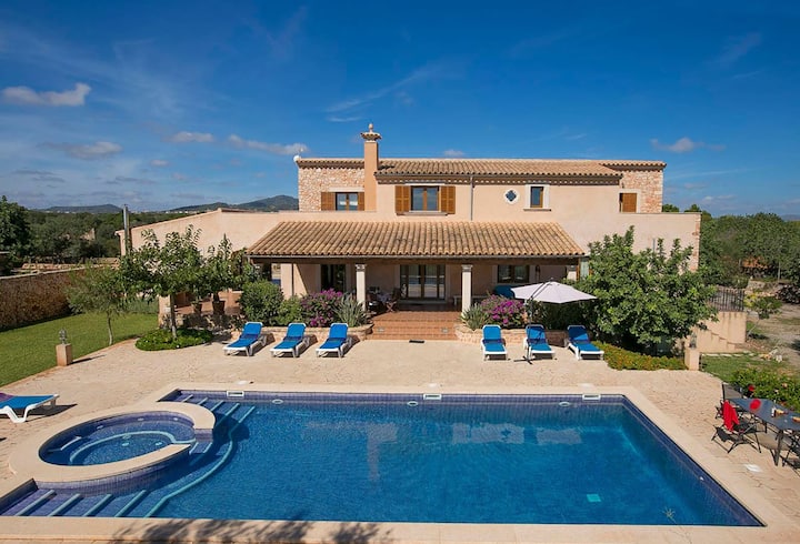 Spacious Country House, Private Pool, Extensive Grounds, Amazing Location - 750m From Cala Sa Nau! - Cala d'Or