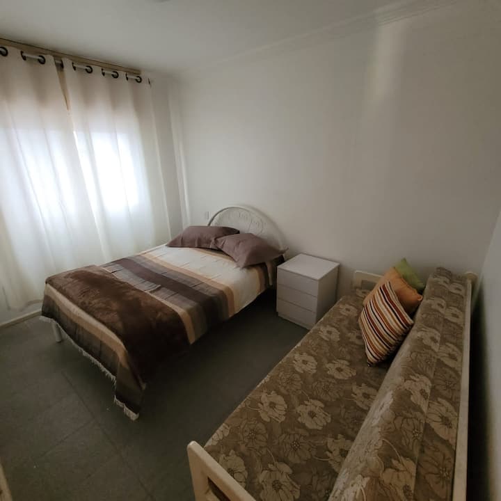 საძინებელი 1