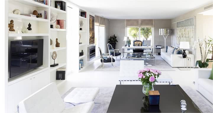 Modern And Luxurious Penthouse - Ginebra