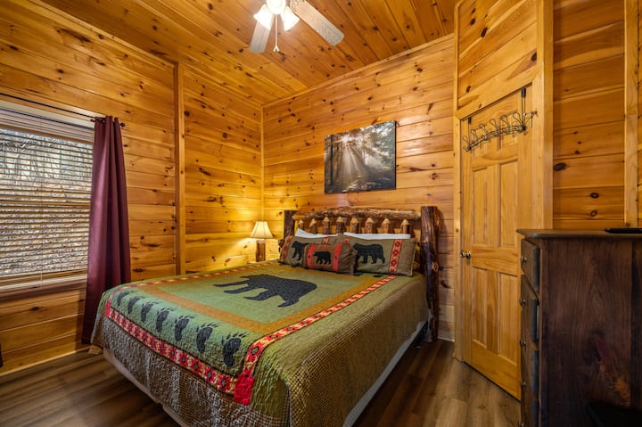 Chambre au rez-de-chaussée avec lit King Size et placard