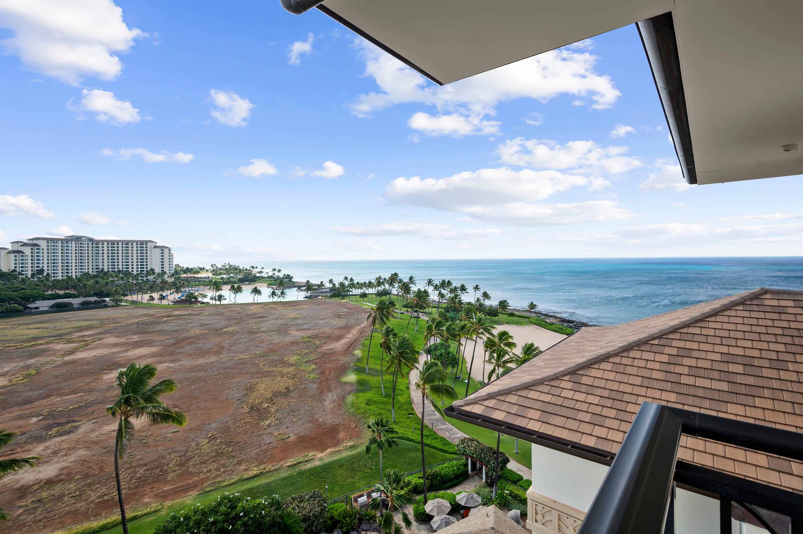 Condo in Kapolei · ★4.98 · 3 bedrooms · 4 beds · 3 private baths - Image 4