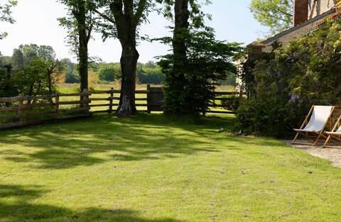 Casa Bianca "Your country house for the night"