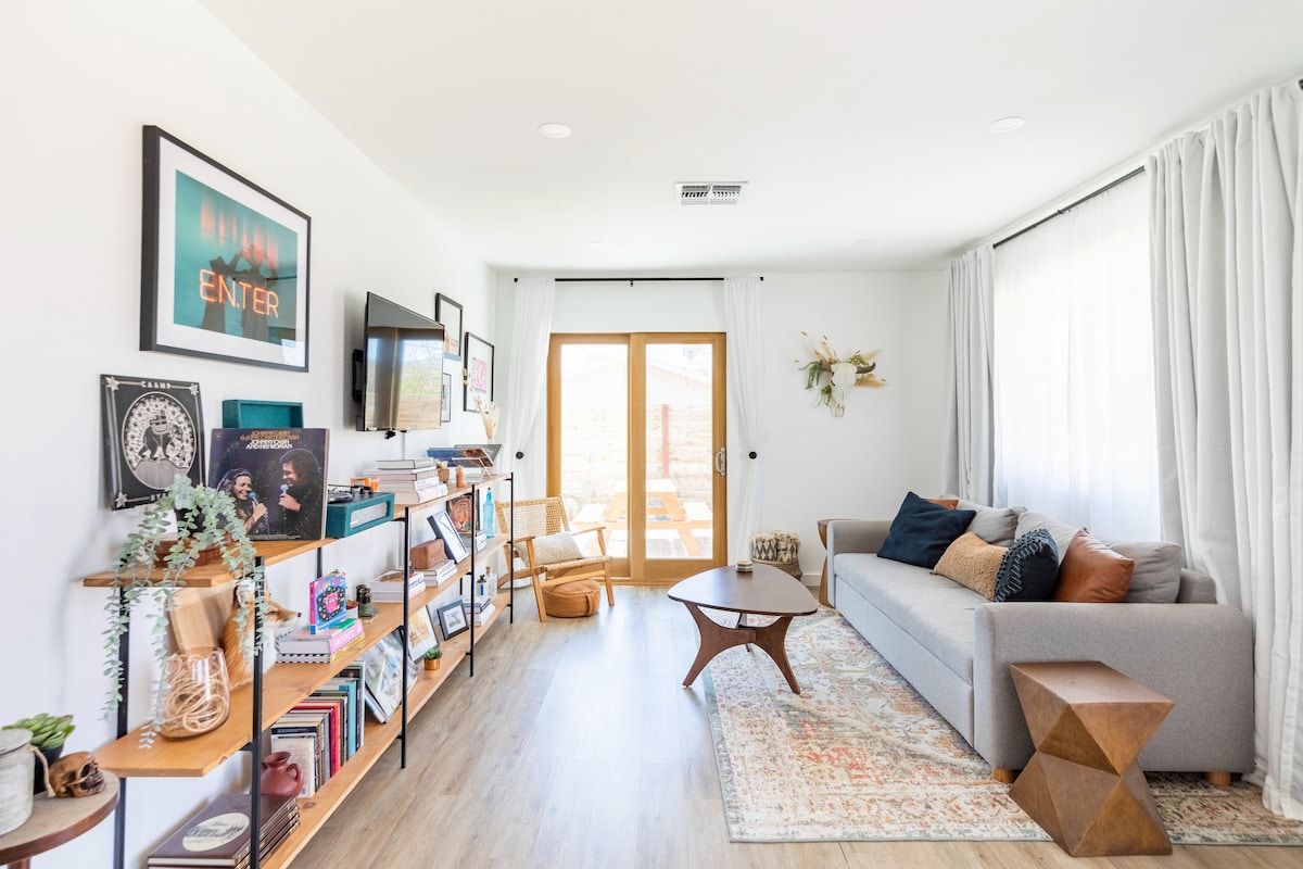 Successful Airbnb property: Vista Oasis with Hot tub | Pool | Close to DTJT in Joshua Tree