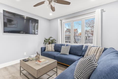Popular Airbnb listing: Luxury 3BR King Bed + Wi-Fi, Near JFK/LGA/NYC in Queens