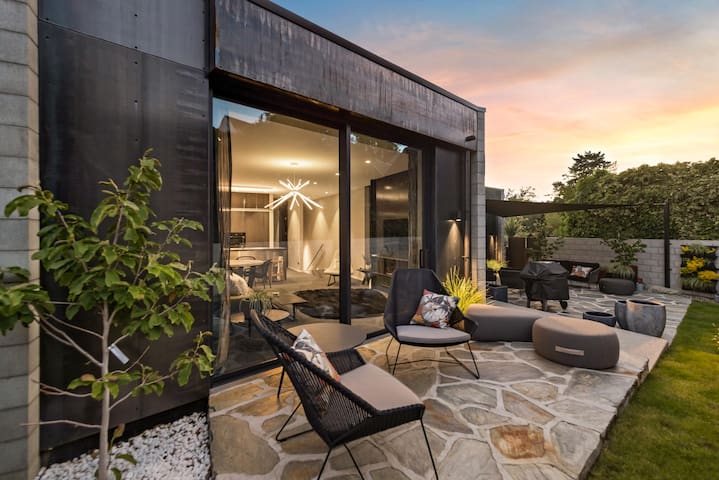Great South Getaways managed Airbnb listing 1
