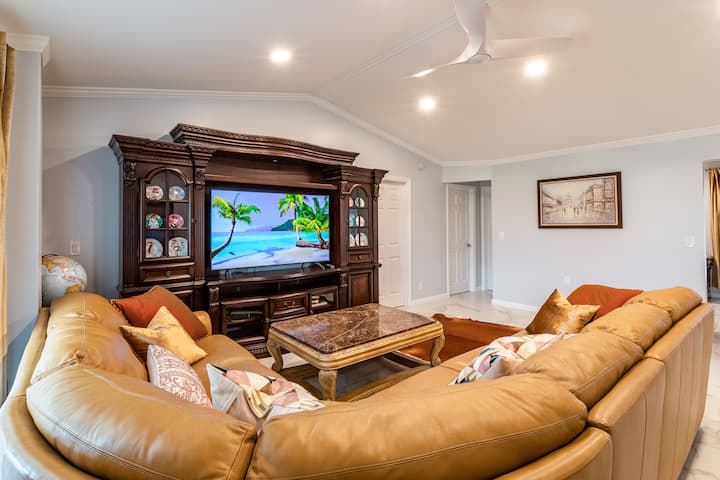 Tropical Pool Retreat, Screened Patio, Bar, Gazebo - Boynton Beach, FL