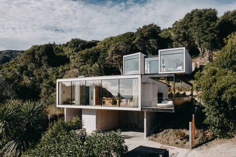 Luxurious Adult Retreat