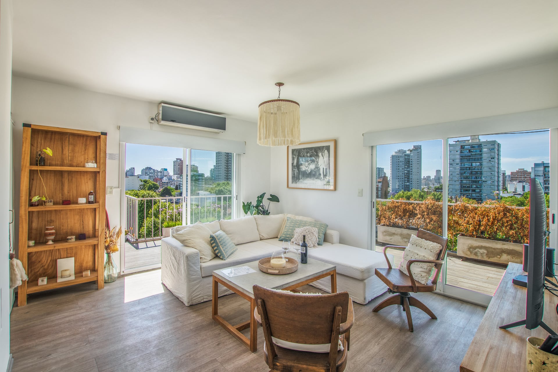 Two-bedroom apartment in Núñez with private terrace and BBQ