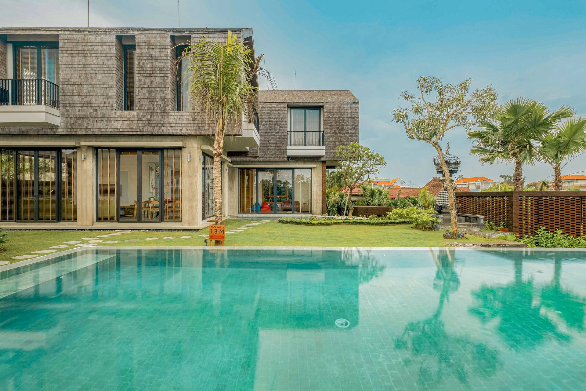 Lush Modern Hideaway 3 Bedroom Private Villa in Canggu 3