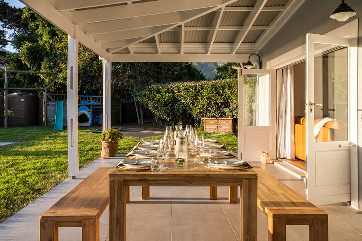 Noordhaven Villa – Hot Tub, Fire Pit and Pool gallery image 4