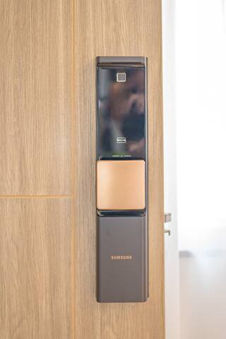 Luxury Apartment in the Heart of Kowloon gallery image 2