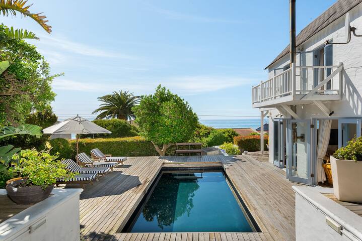 The Rafters Villa I Kalk Bay I HotTub I Sea Views
