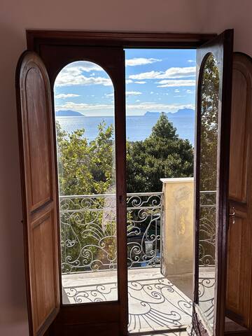 Fantastic city center view from a Castle gallery image 4