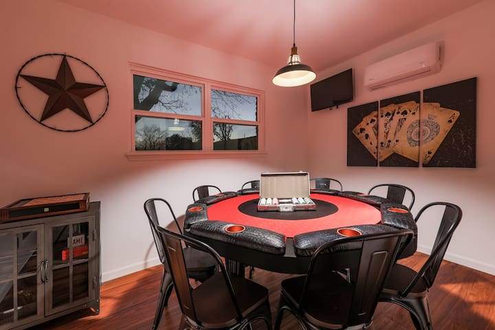 Poker Paradise & Pool Cabana – 2025 Discount Rates gallery image 2