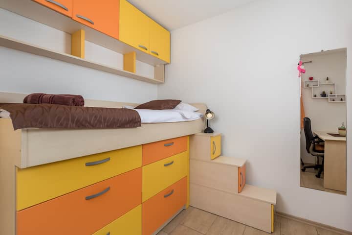 غرفة النوم 2