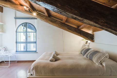 Good Inn-Mansarda in centro a Bra