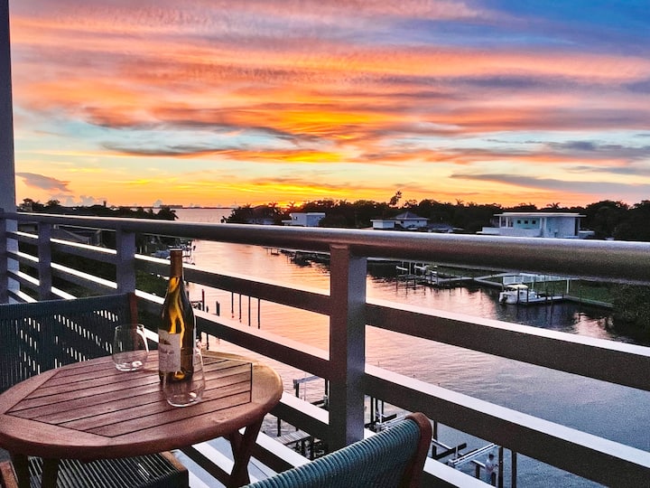 Gem of Sarasota Florida near downtown Sarasota Apartments for Rent in