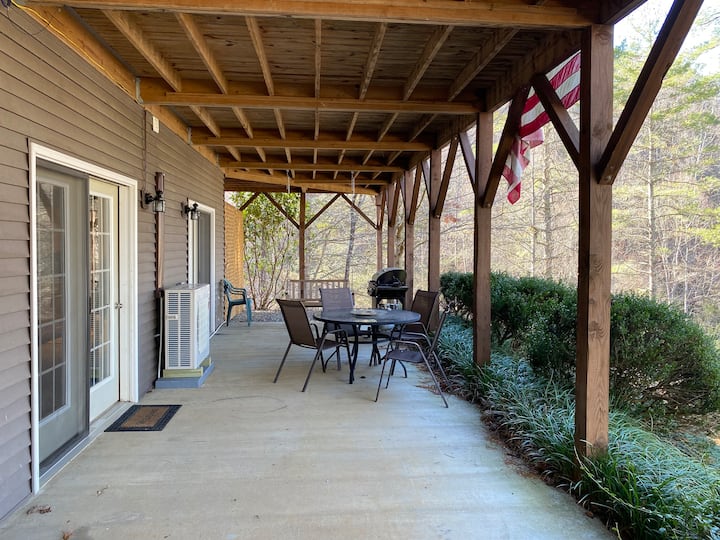 Spacious Affordable Basement Apartment Apartments for Rent in Mars Hill, North Carolina