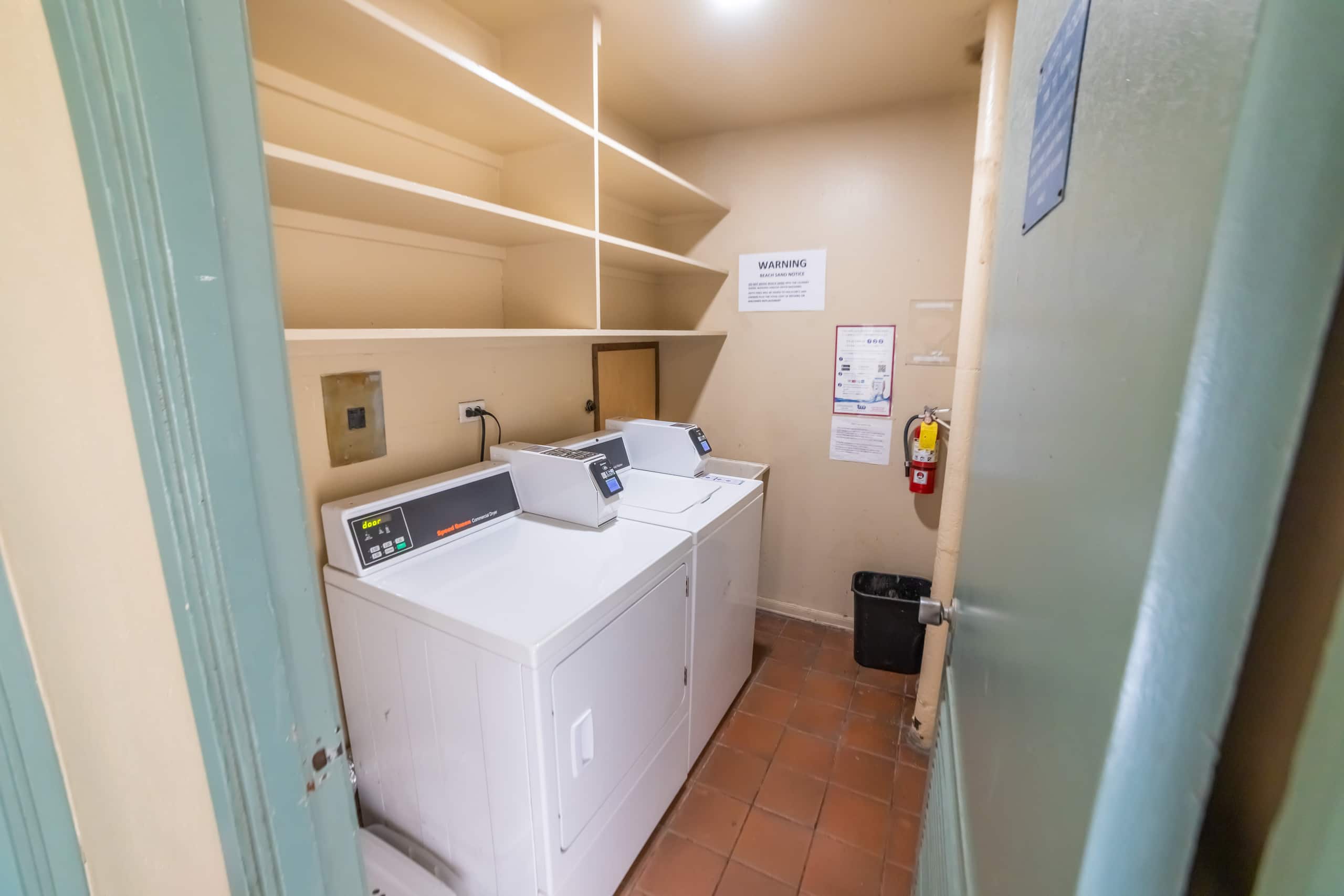 2BR Modern Condo - Heart of Waikiki - Image 7