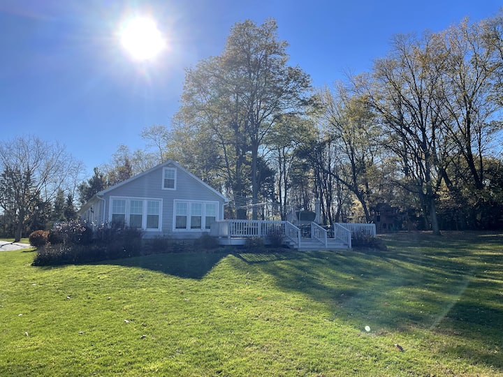 Lake Erie Sunset Getaway Houses for Rent in Westfield, New York