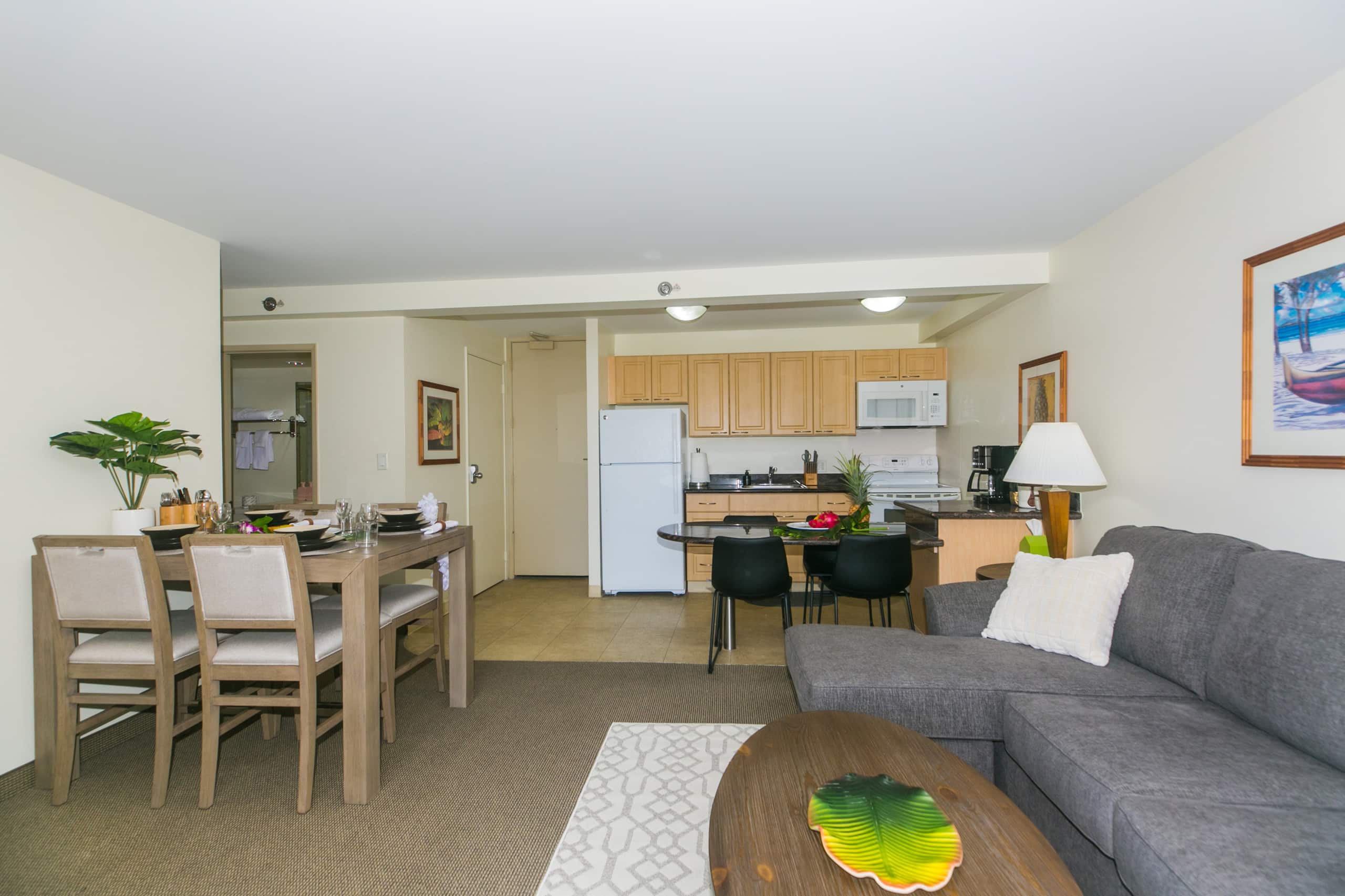 5 Min Walk to Beach, Kitchen, $0 Cleaning/Parking - Image 30