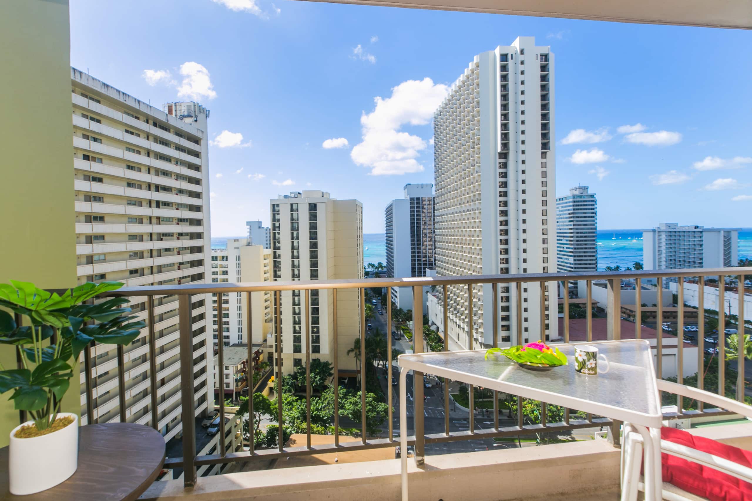 5 Min Walk to Beach, Kitchen, $0 Cleaning/Parking - Image 20