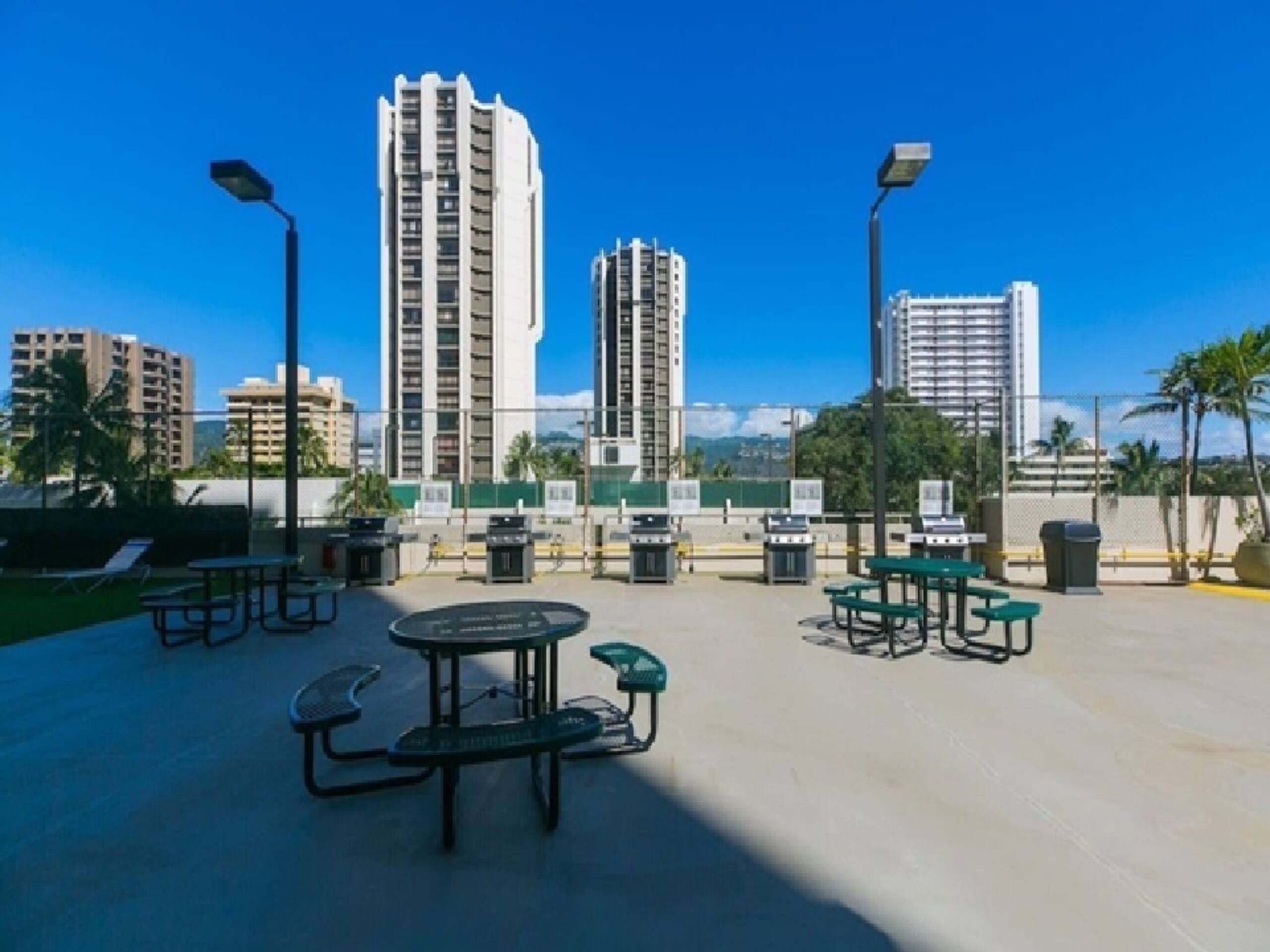 5 Min Walk to Beach, Kitchen, $0 Cleaning/Parking - Image 46