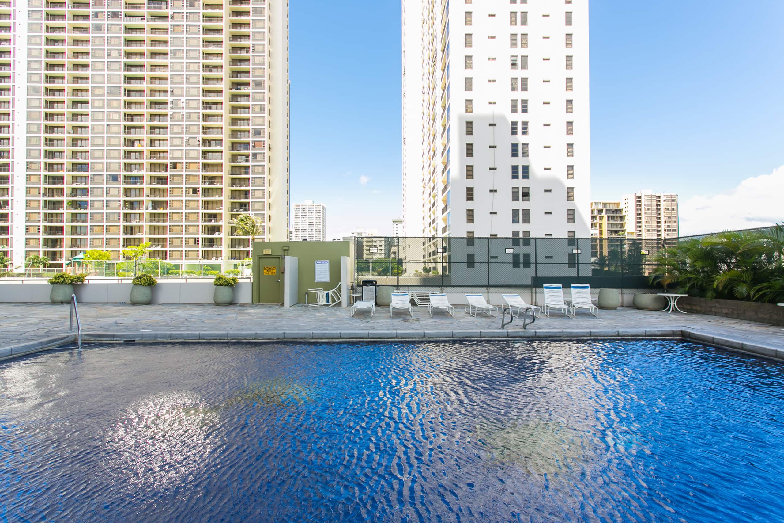 5 Min Walk to Beach, Kitchen, $0 Cleaning/Parking - Image 50