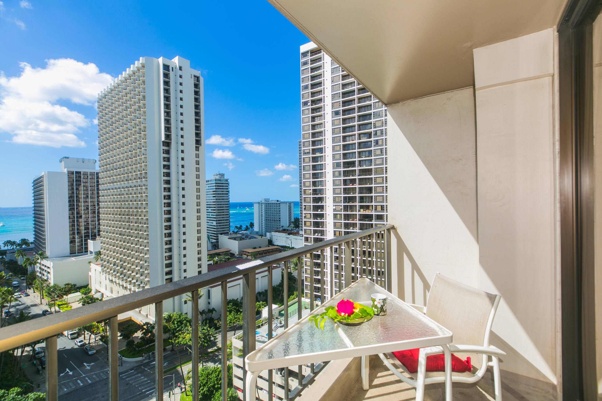 5 Min Walk to Beach, Kitchen, $0 Cleaning/Parking - Image 21