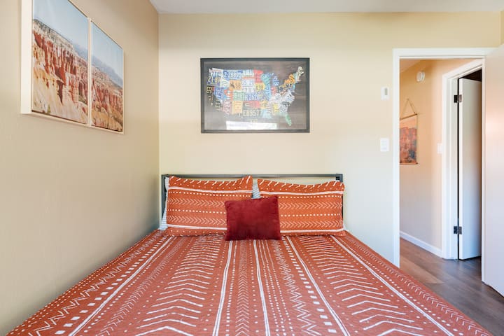 საძინებელი 3