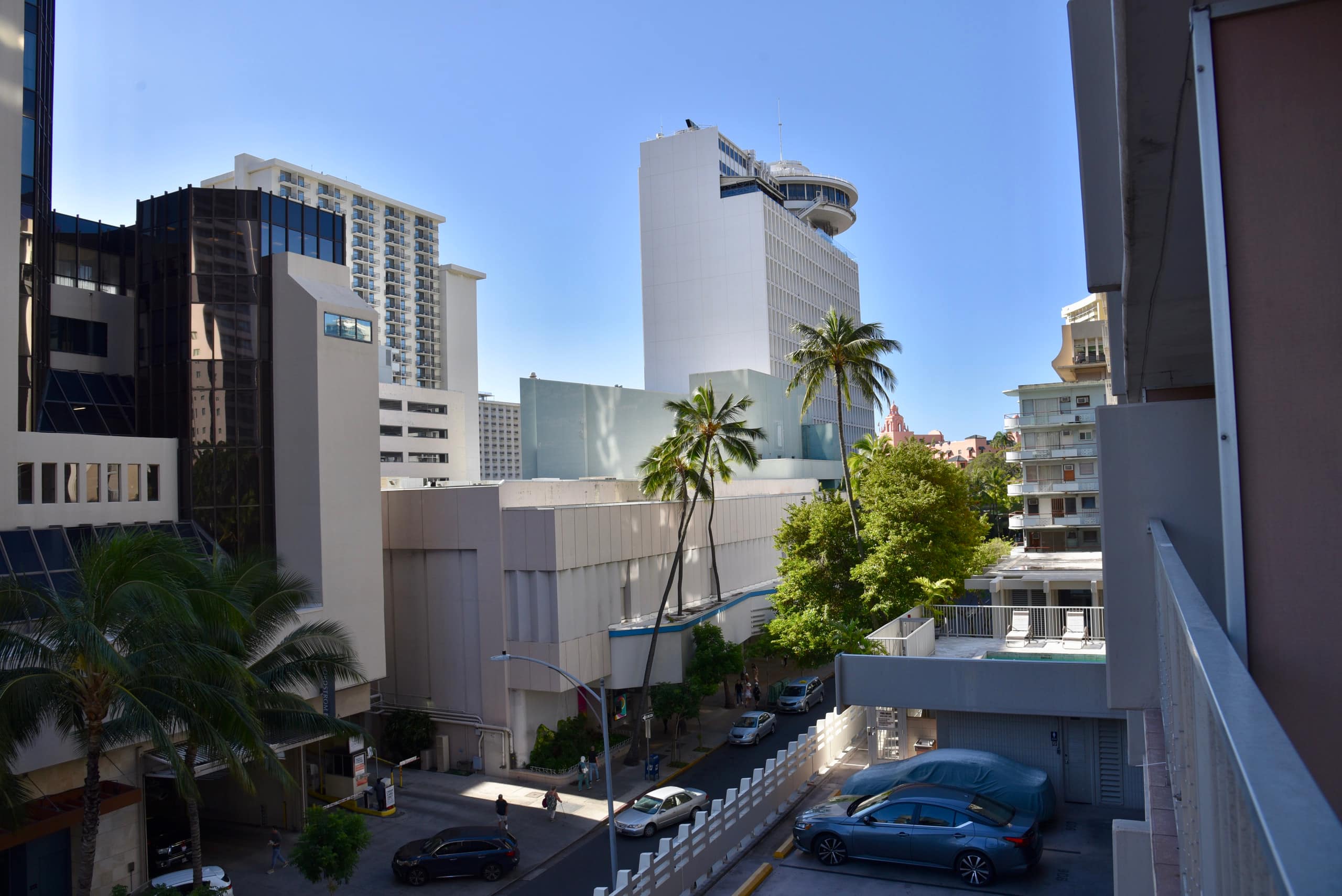 Condo in Honolulu · ★4.94 · 1 bedroom · 2 beds · 1 bath - Image 10