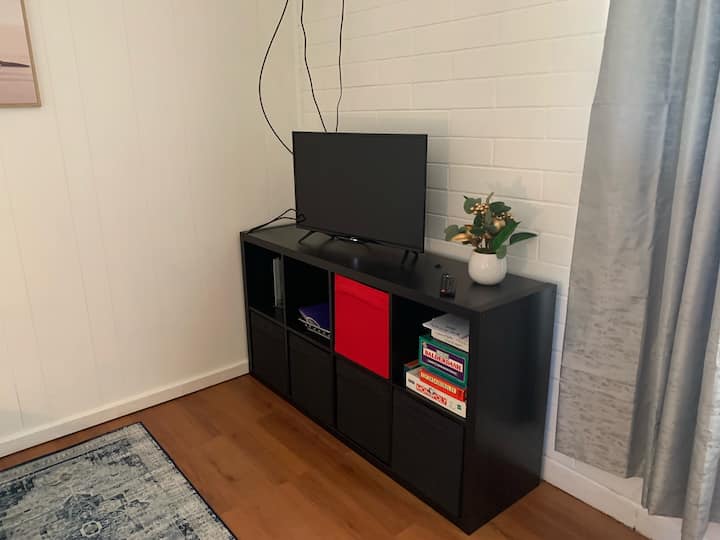 информация за телевизия, игри и остров, намерена тук