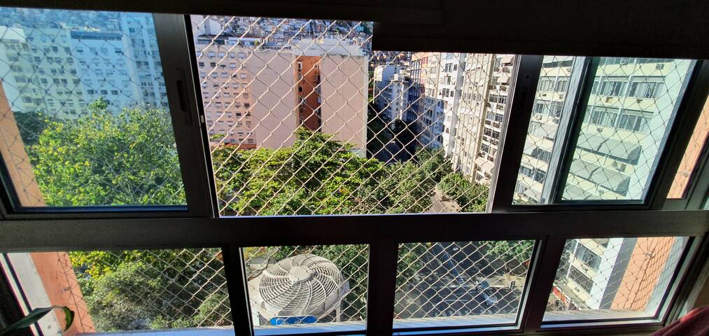 Copacabana/Ipanema, 3qts, vaga, praia e metrô! gallery image 5