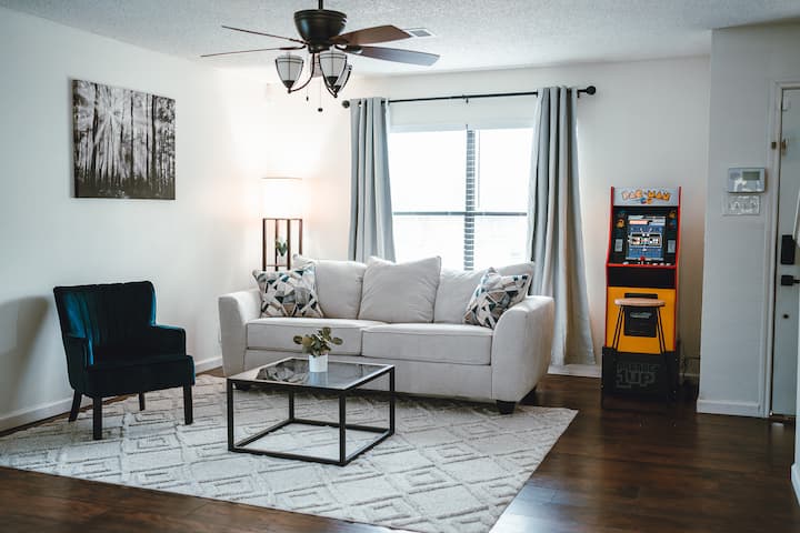 Lovely 3br/2.5ba Home Six Flags/la Cantera/usaa - San Antonio