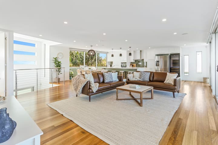 Saltwater, Sunrise Beach gallery image 4