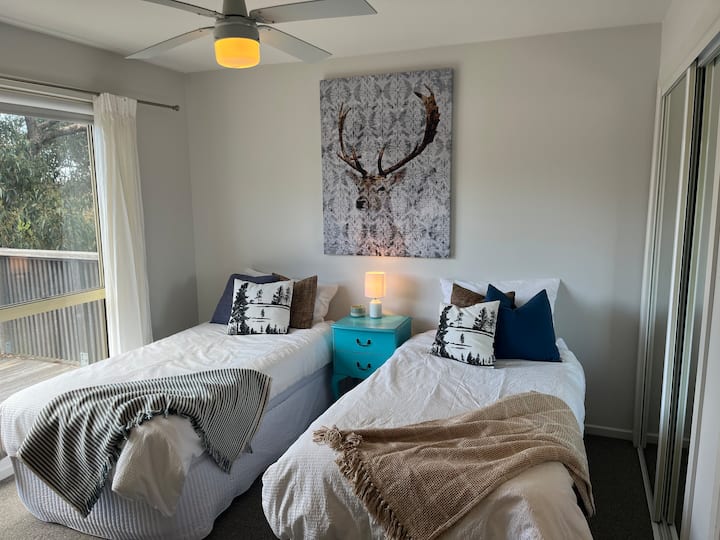 Трета спална соба - два единечни кревета 