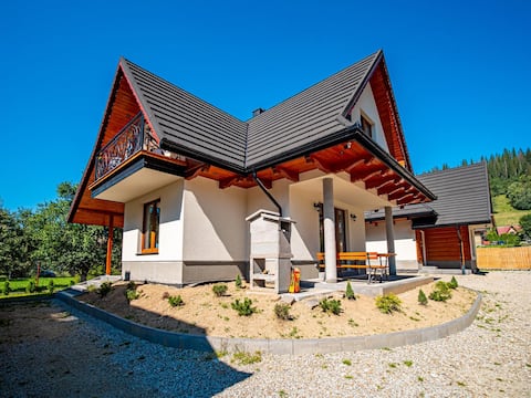 Popular Airbnb listing: Tatranska Kryjówka 1 Premium Chalets Zakopane in Gmina Poronin
