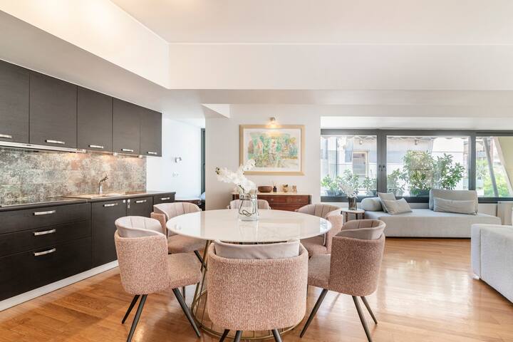 Modern Oasis Build on Acropolis Ruins gallery image 4