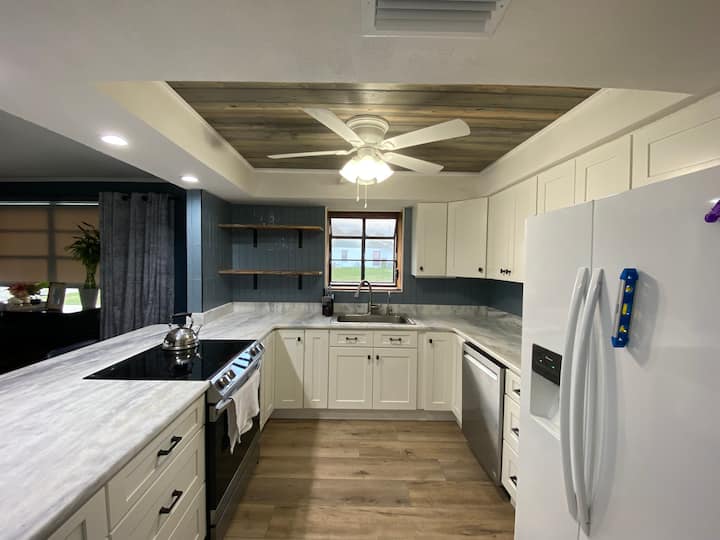 Cozy 4b 3b Lake Front Home Houses for Rent in Lake Placid, Florida