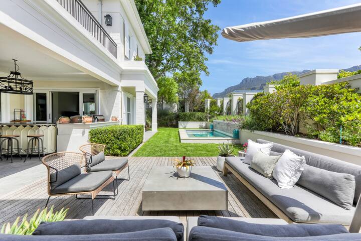 Luxury 4-Bedroom Home in Secure Constantia Estate gallery image 2
