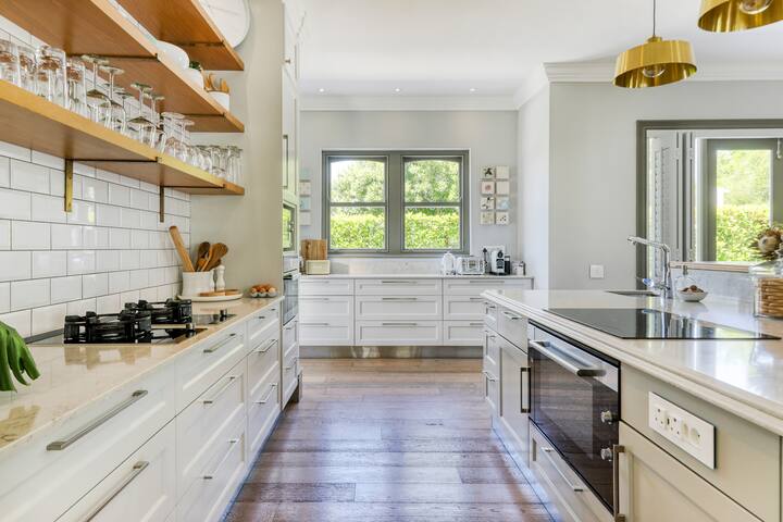 Luxury 4-Bedroom Home in Secure Constantia Estate gallery image 5