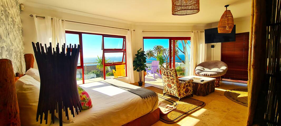 Big house Camps Bay ocean view 16 pax 8 bedrooms gallery image 5