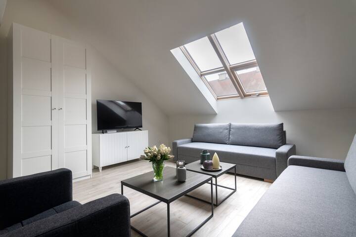 Dwellfort | Luxury Two Bedroom Duplex Apartment