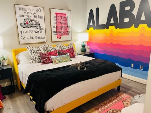 Roll Fun Roll! Walk to Stadium, Strip, & Downtown