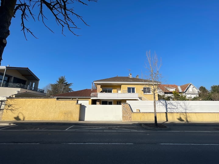 Appartement Dans Maison - Saint-Quentin-Fallavier